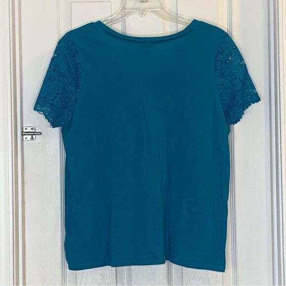 Torrid V Neck Lace Sleeve Raglan Top - Teal color Size Large - Picture 2 of 10